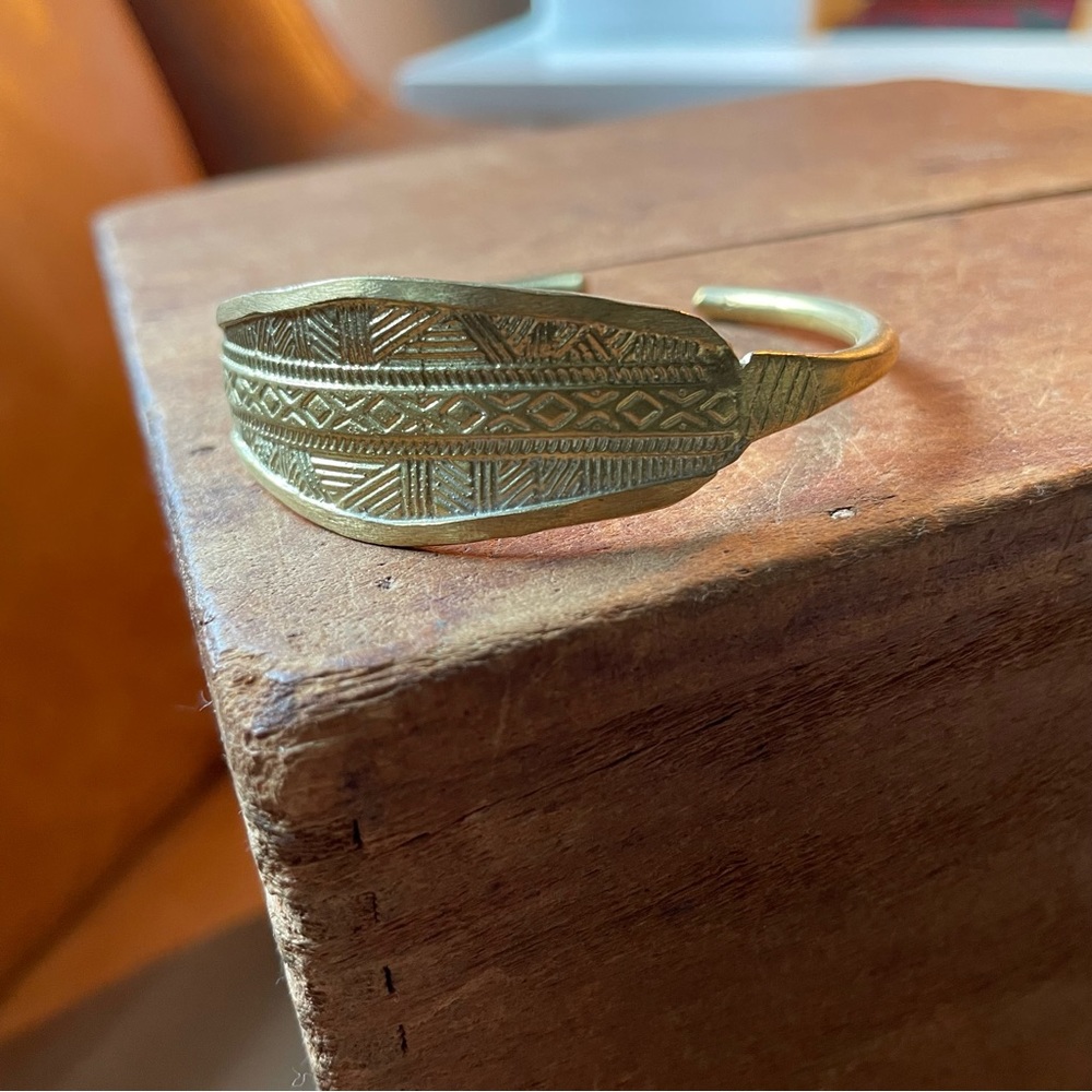 Geometric vintage brass cuff bracelet gold adjustable ID etch engraved signet - Picture 4 of 12
